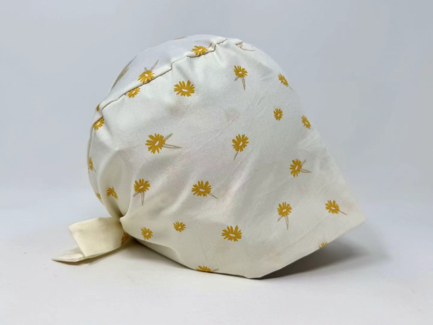 Dancing Daisies On Honey